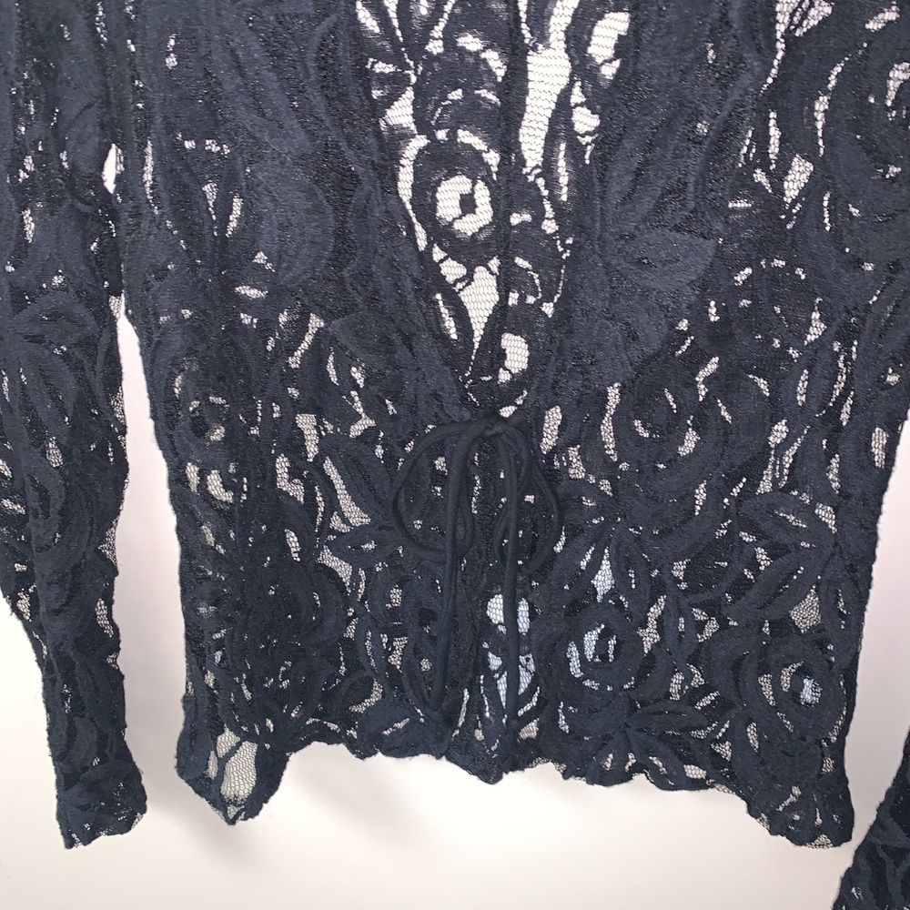 Lace Cover* - Picture 2 of 7